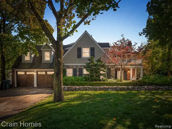 185 HAWTHORNE Street,  Birmingham,  MI 48009
