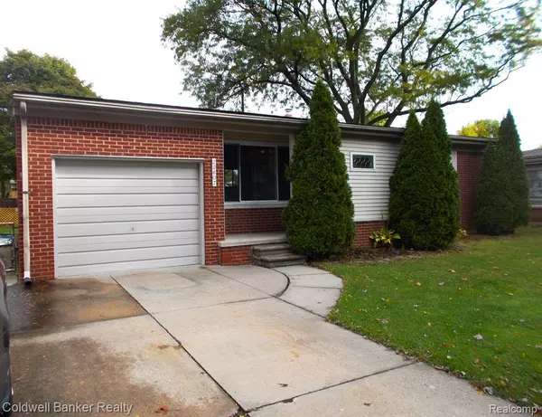 22607 Sunnyside, St. Clair Shores, MI 48080