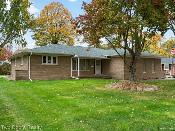 220 E MELDRUM Circle,  St Clair,  MI 48079