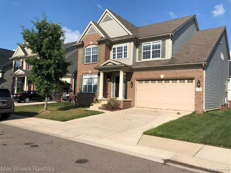 27584 HARRINGTON Way, Novi, MI 48374