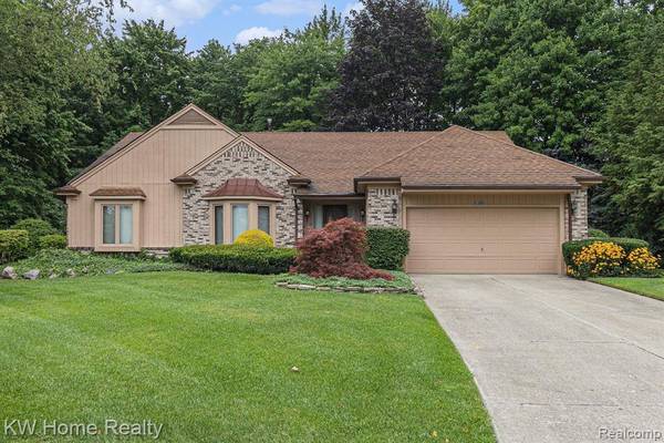 30315 CASTLEFORD Court, Farmington Hills, MI 48331