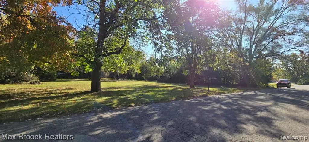 9033 GABRIEL Street, Romulus, MI 48174