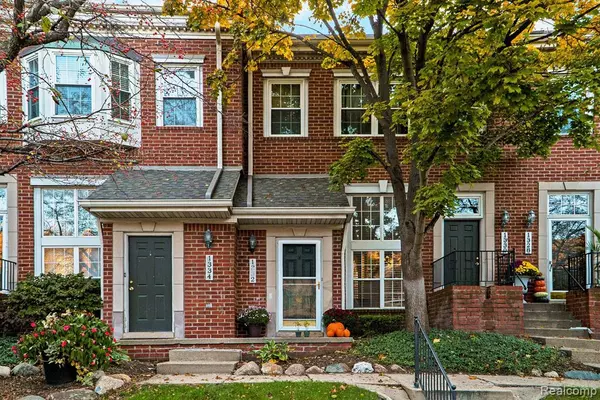 1332 S MAIN Street,  Royal Oak,  MI 48067