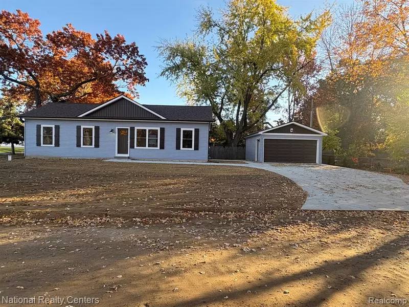 9303 Northeastern Street, White Lake Twp, MI 48386