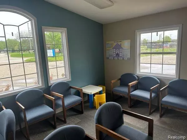 Grand Blanc Twp, MI 48439,8392 HOLLY Road