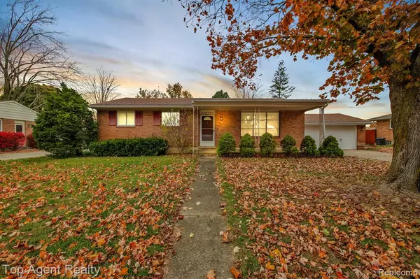 5836 LOCHLEVEN Drive, Waterford Twp, MI 48327