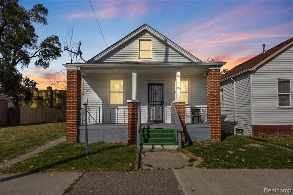 5089 YEMANS Street,  Hamtramck,  MI 48212