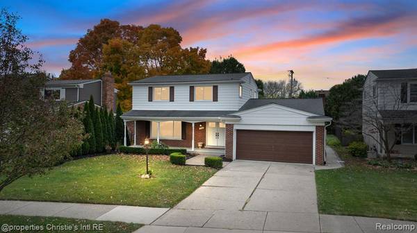 23260 ROBERT JOHN Street, St. Clair Shores, MI 48080