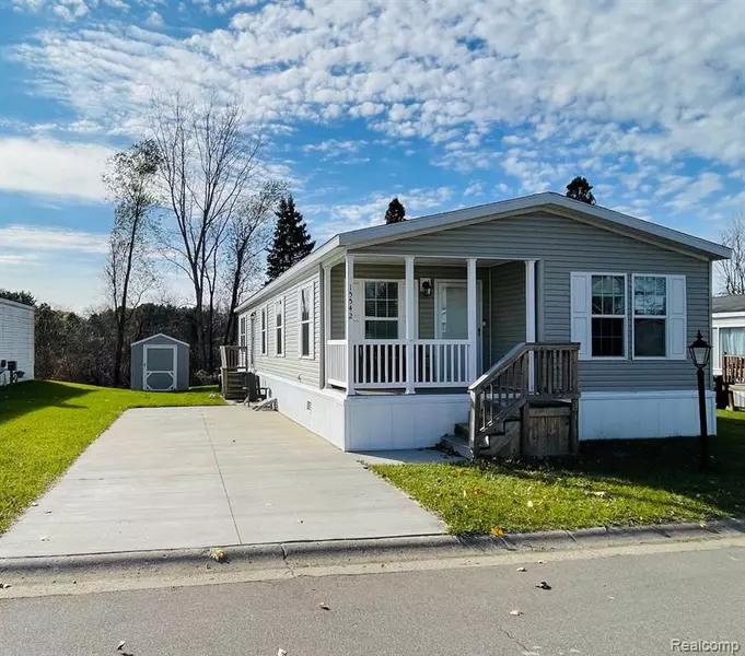 15542 Pine Cone Court, Argentine Twp, MI 48451