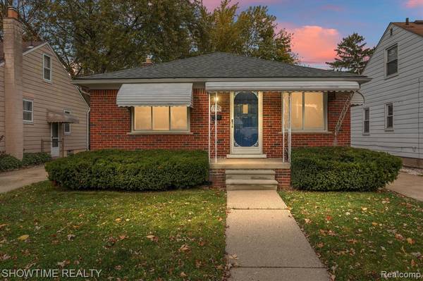 19993 ELKHART Street, Harper Woods, MI 48225