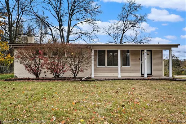 16700 INKSTER Road,  Redford Twp,  MI 48240