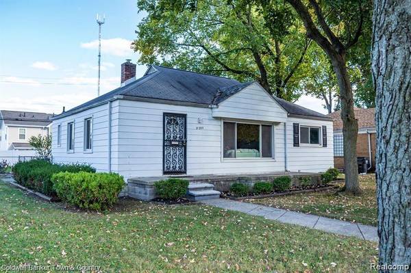 21260 RIDGEDALE Street, Oak Park, MI 48237