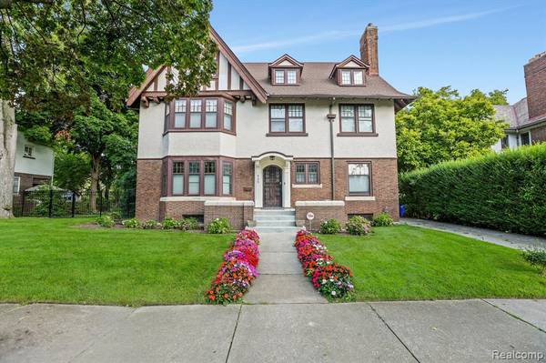 235 ARDEN PARK Boulevard, Detroit, MI 48202