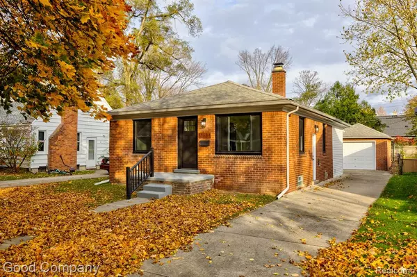 13684 VERNON Street, Oak Park, MI 48237