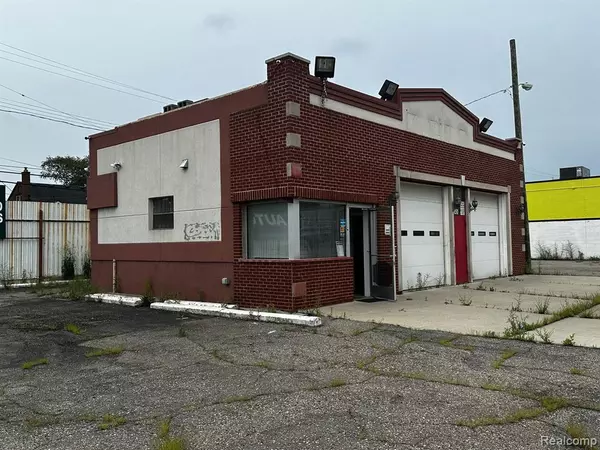 Detroit, MI 48205,14150 E 8 MILE Road