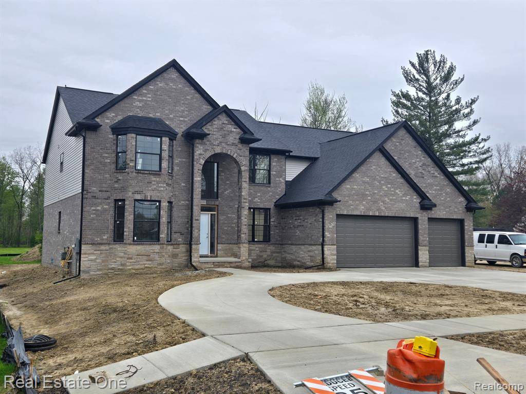 4189 FORSYTH Drive, Troy, MI 48085
