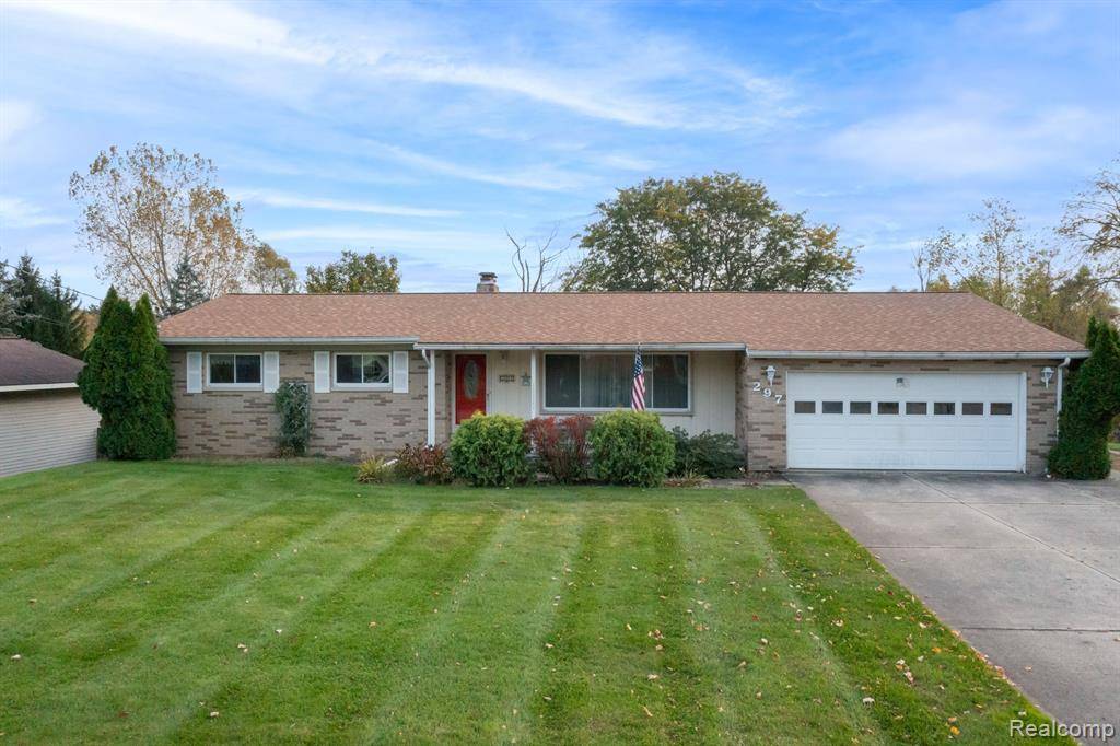 297 DAVIS LAKE Drive, Oxford Twp, MI 48371