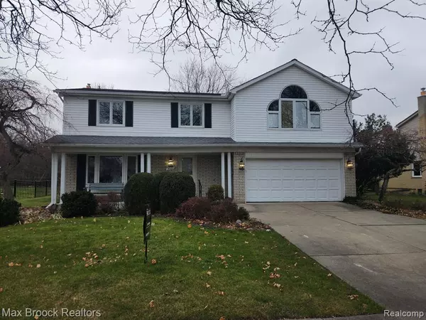 407 RANDALL Drive,  Troy,  MI 48085