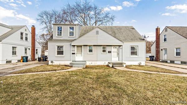 24650 CLOVERLAWN Street, Oak Park, MI 48237