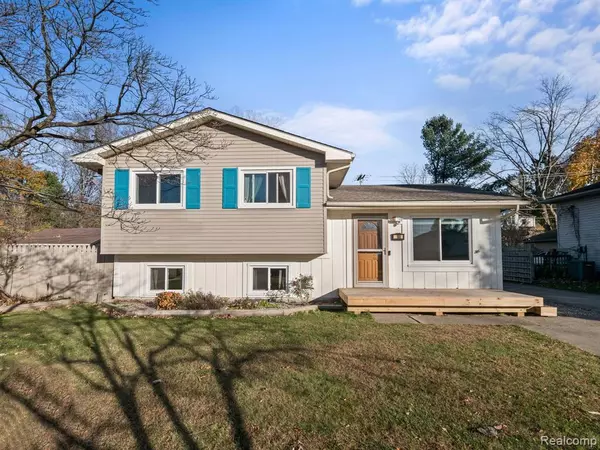 188 THEDA Avenue,  Waterford Twp,  MI 48328