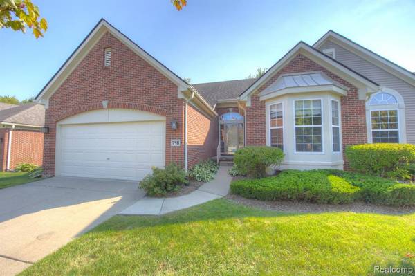 1146 ANDOVER Circle, Commerce Twp, MI 48390