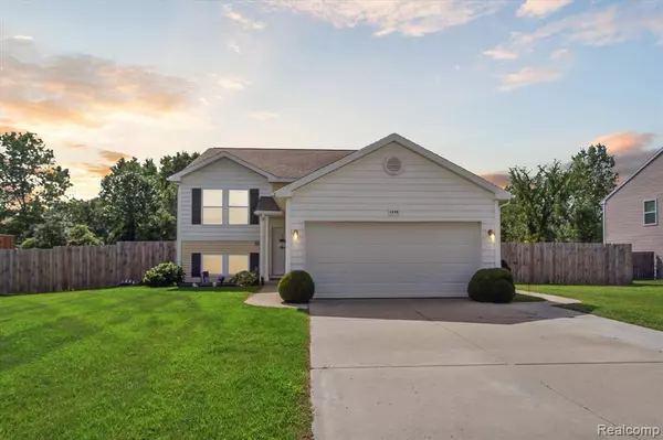 4466 PEBBLE CREEK Boulevard, Grand Blanc, MI 48439