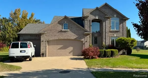 22031 GOLDENWILLOW Drive, Macomb Twp, MI 48044