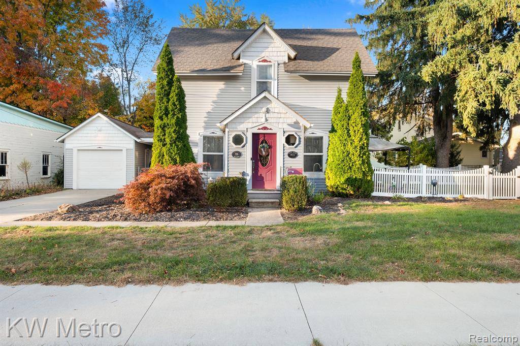 735 E HURON Street, Milford Vlg, MI 48381