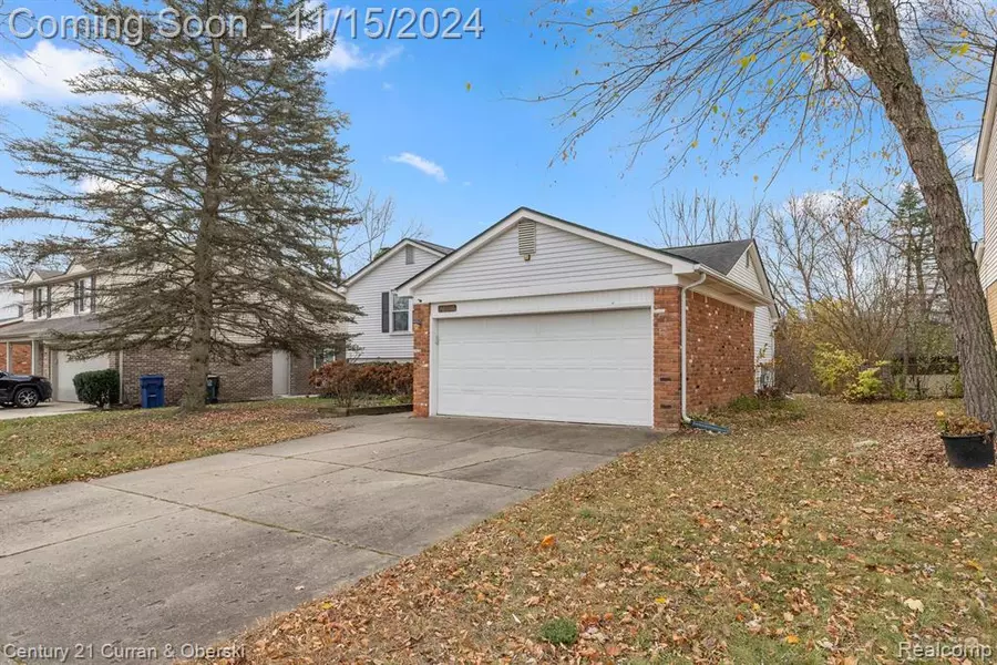 45223 RUDGATE Road, Canton, MI 48188