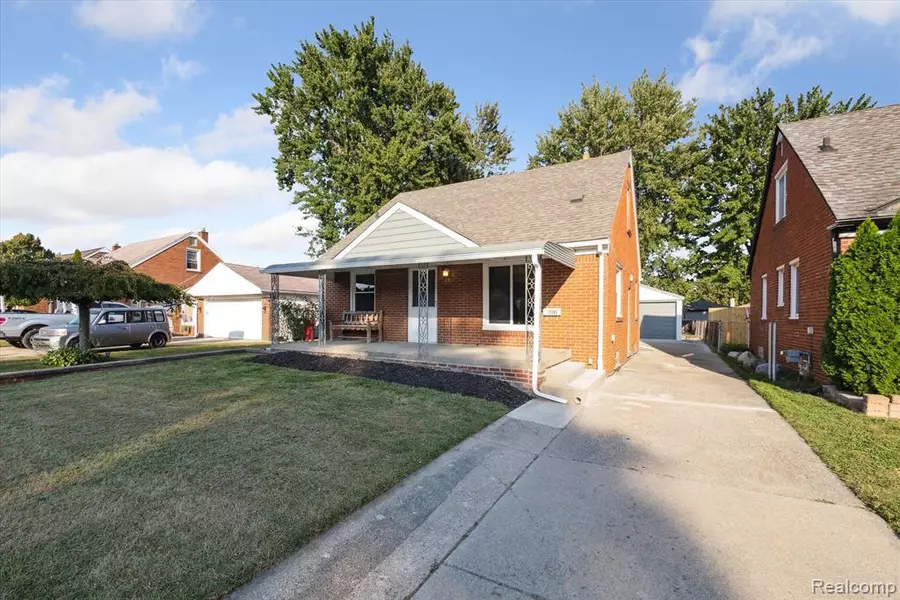 27260 LEROY Street, Roseville, MI 48066