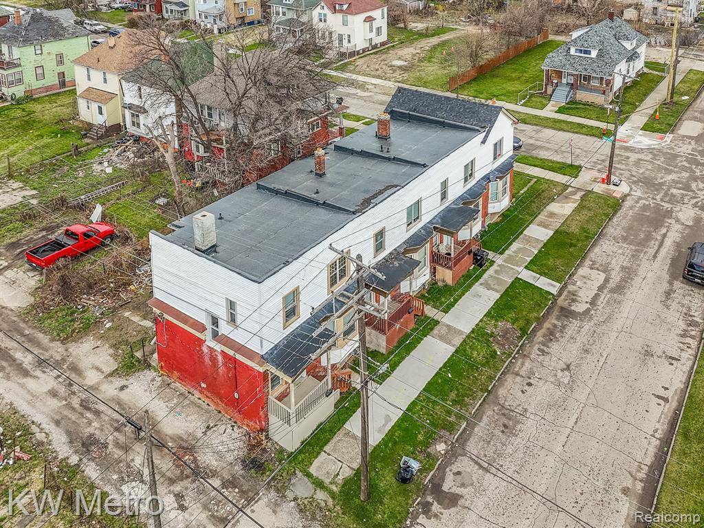 Detroit, MI 48213,5907 IROQUOIS Street