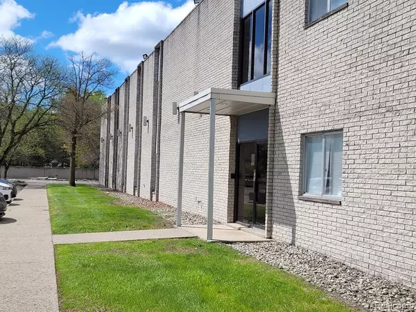 Southfield, MI 48033,24225 W 9 MILE Suite 130 Road W