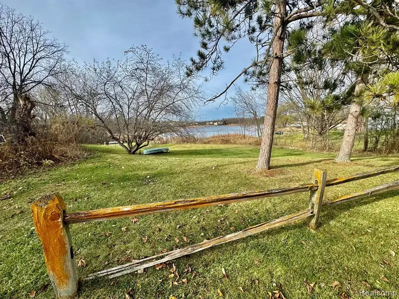 Lot 10 BUTCHER Road, Fenton Twp, MI 48430
