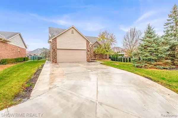 Clinton Twp, MI 48036,42810 LITTLE Road