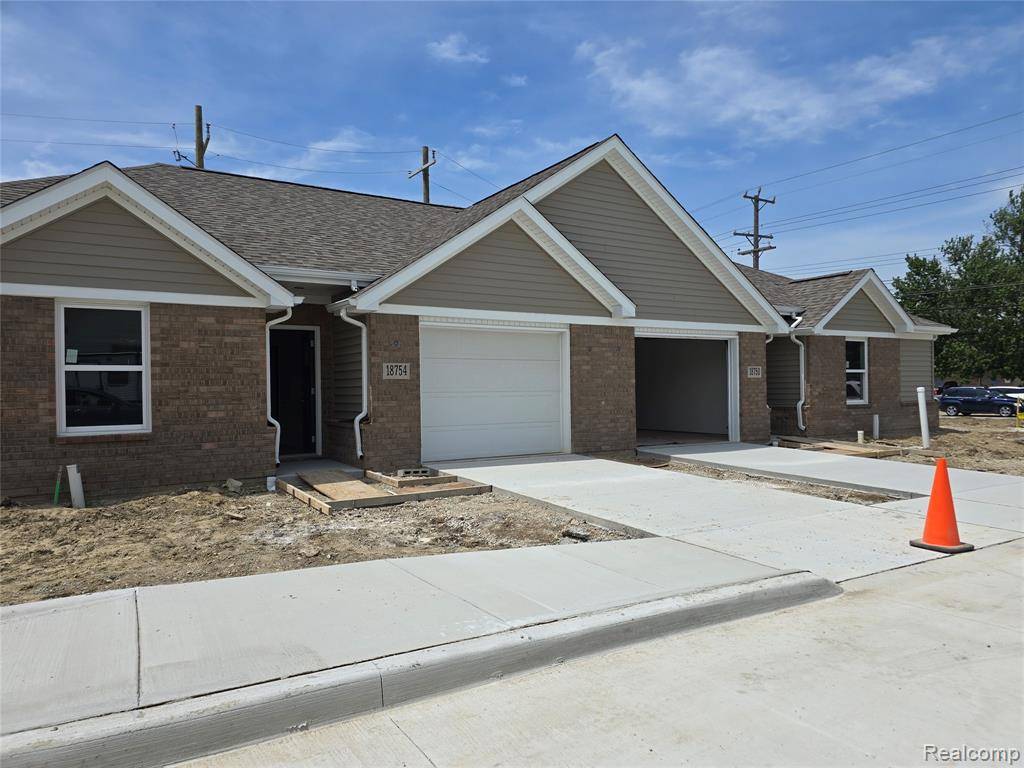 18750 14 MILE Road, Roseville, MI 48066