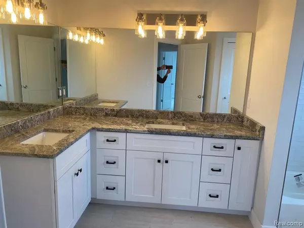 Brownstown Twp, MI 48173,32627 ADAM BROWN Drive