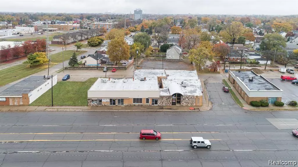 Lincoln Park, MI 48146,1100 SOUTHFIELD Road