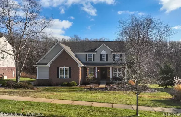 9654 WESTWOOD Circle, Springfield Twp, MI 48348