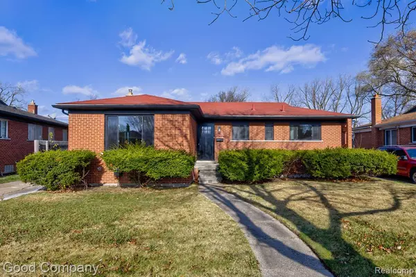 14060 CLOVERDALE Street, Oak Park, MI 48237