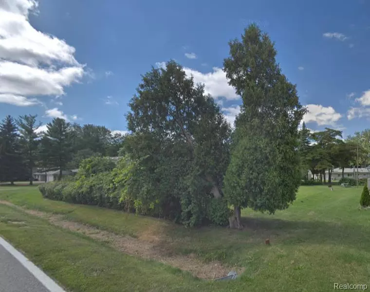 Vacant UNION LAKE Road, Clinton Twp, MI 48036