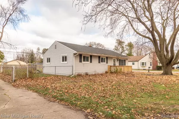 Shelby Twp, MI 48317,2289 DAWES Avenue