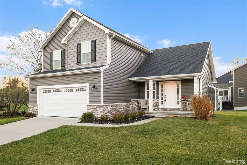 1055 N LEMEN Street, Fenton, MI 48430