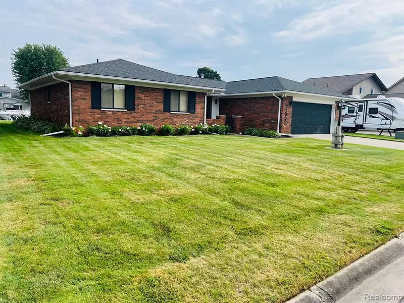 7299 RIVERSIDE Drive, Clay Twp, MI 48001