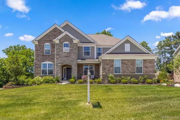 7477 HARDWOOD Circle, Canton Twp, MI 48187