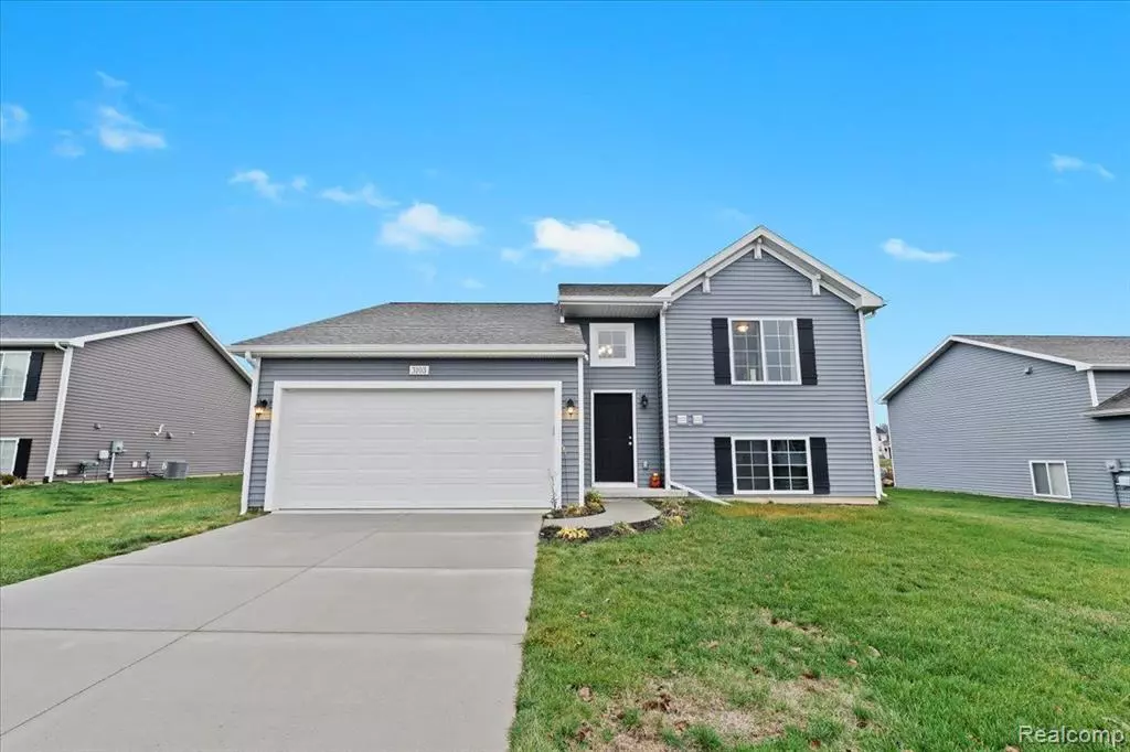 Howell Twp, MI 48855,3103 IVY WOOD Circle