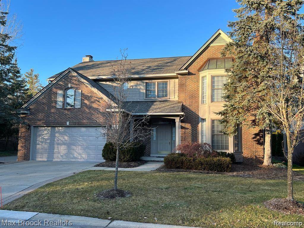 1048 GLENWOOD, Bloomfield Twp, MI 48302