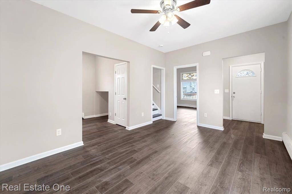 Wyandotte, MI 48192,618 WALNUT Street