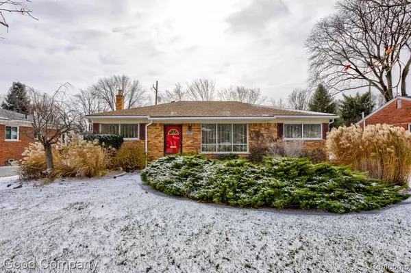 16979 MARGUERITE Street, Beverly Hills Vlg, MI 48025