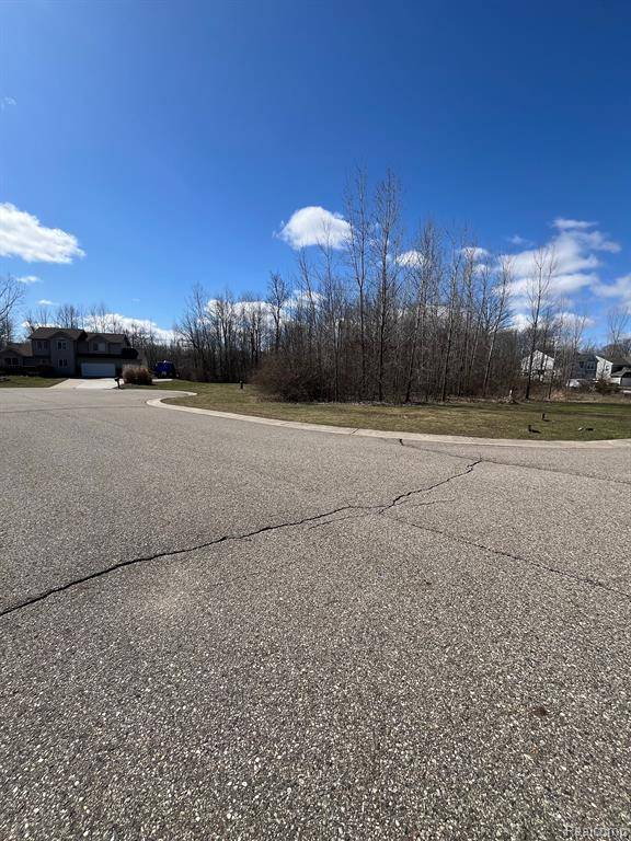 Grand Blanc Twp, MI 48439,VL Lot 58 High Oaks Trail