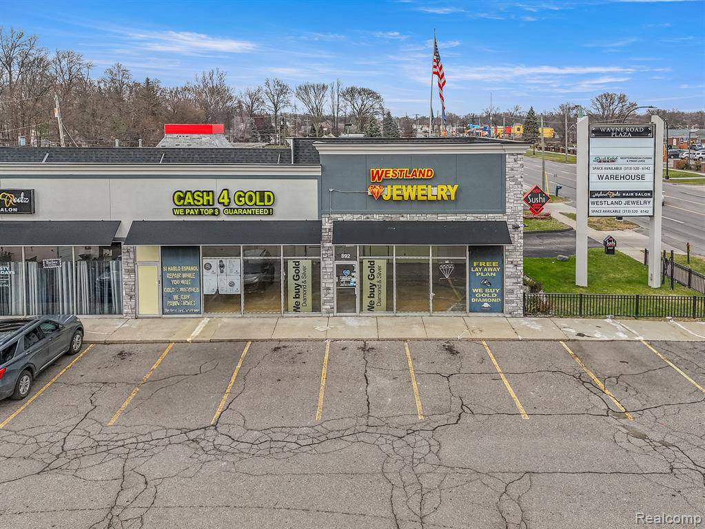 Westland, MI 48186,892 S WAYNE Road